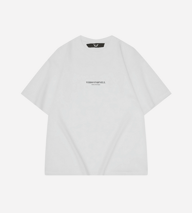 Front view of Signature White Oversize T-Shirt with middle Verso Parnell logo
https://versoparnell.com/