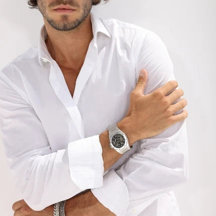 Sapphire Crystal vs Mineral Glass Watch: Which Is Better? (2026 Guide)