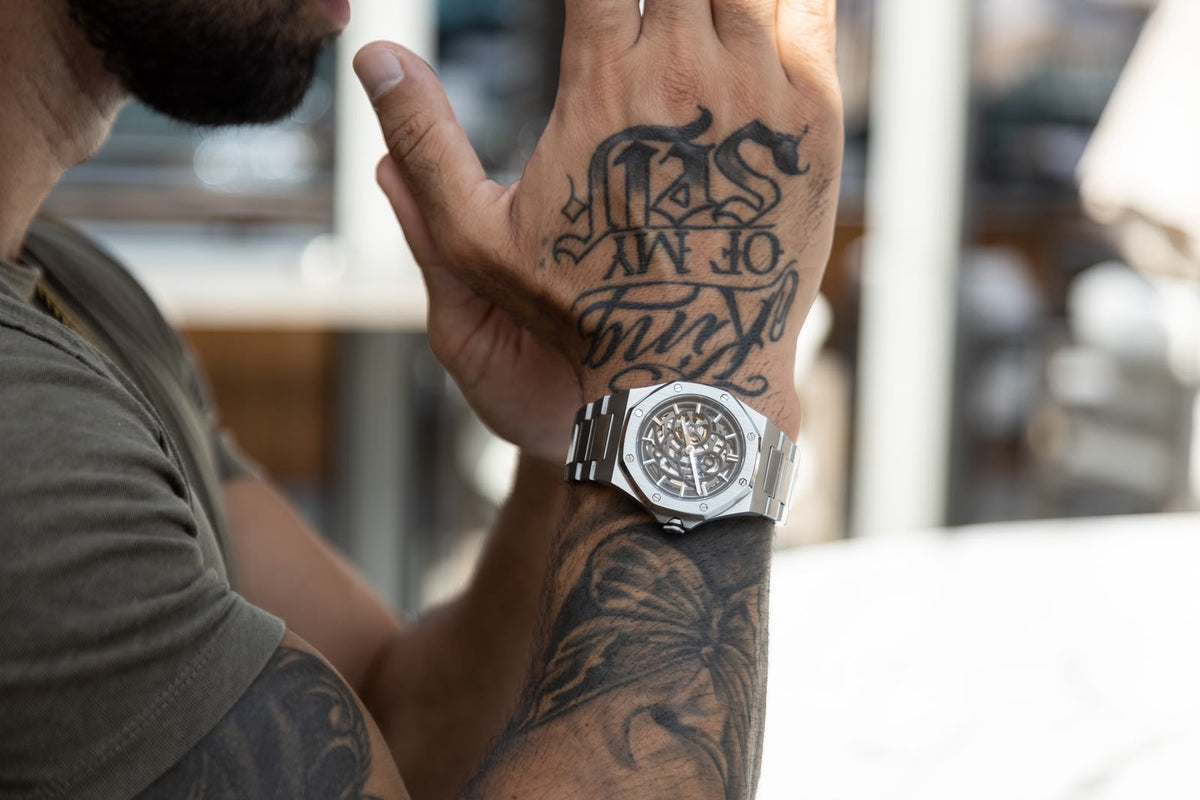 Men's Dress Watch vs Casual Watch UAE — What to Wear and When