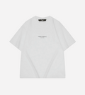 Front view of Signature White Oversize T-Shirt with middle Verso Parnell logo

https://versoparnell.com/